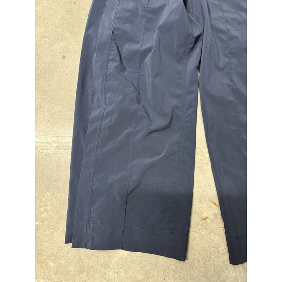Lululemon Wanderer Culotte.True Navy. Womens. Sz 2 - Picture 14 of 16